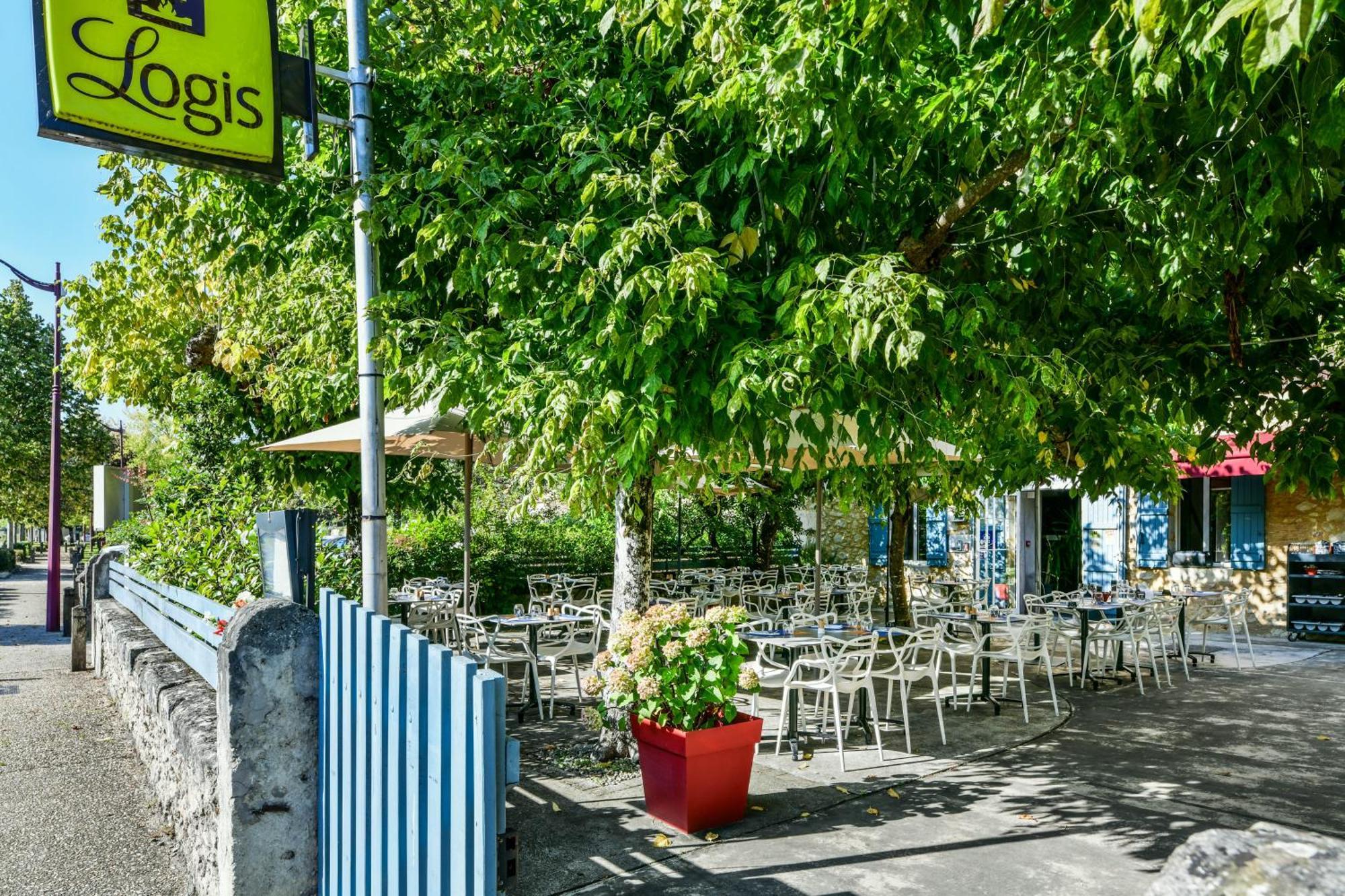 Logis Hotel & Restaurant Le Cadet De Gascogne Saint-Justin  Buitenkant foto