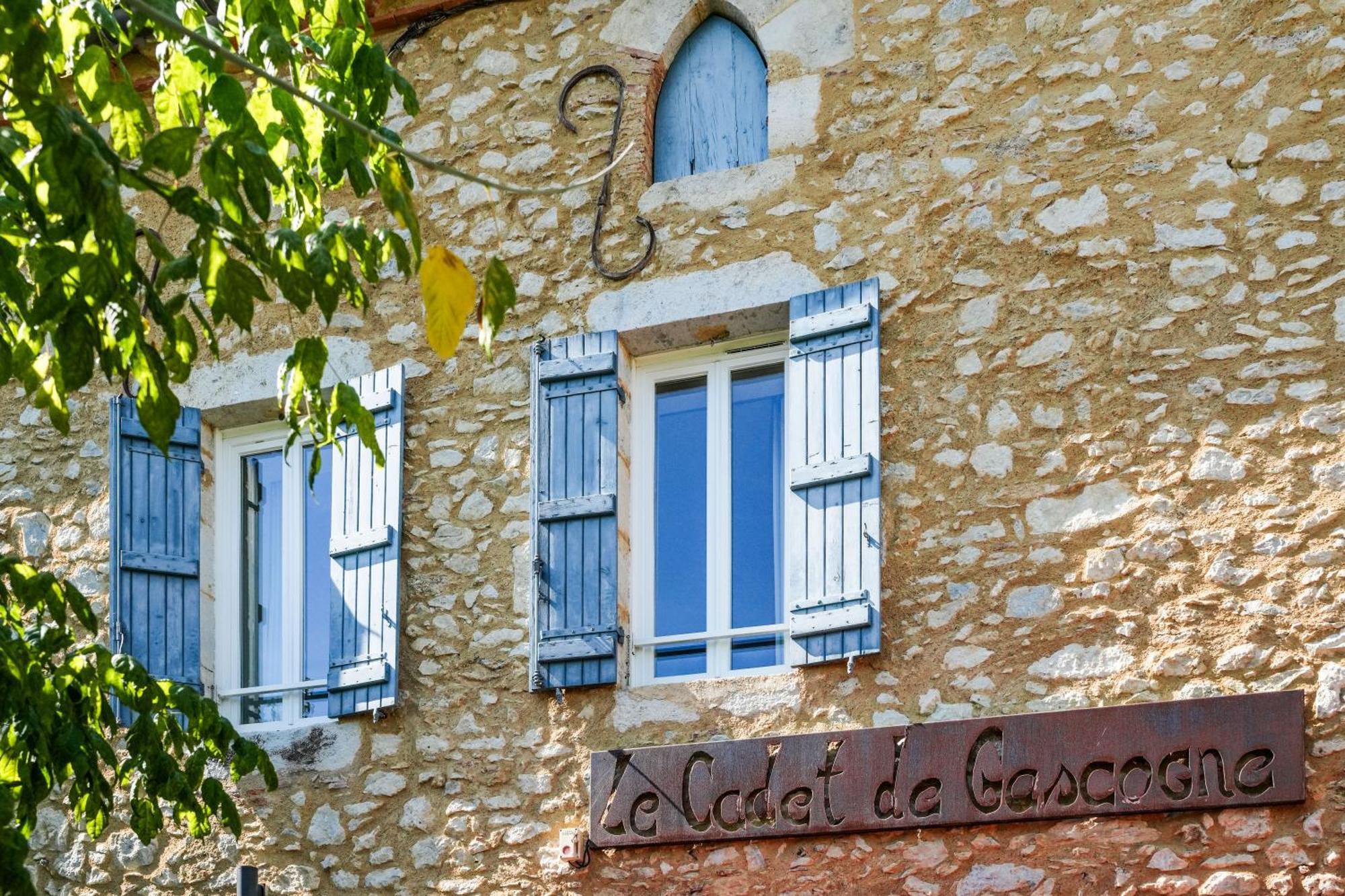 Logis Hotel & Restaurant Le Cadet De Gascogne Saint-Justin  Buitenkant foto